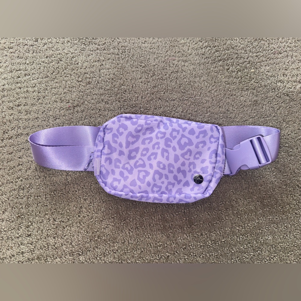 Youth Girls Like New Purple Leopard Print Belt Bag Fanny Pack